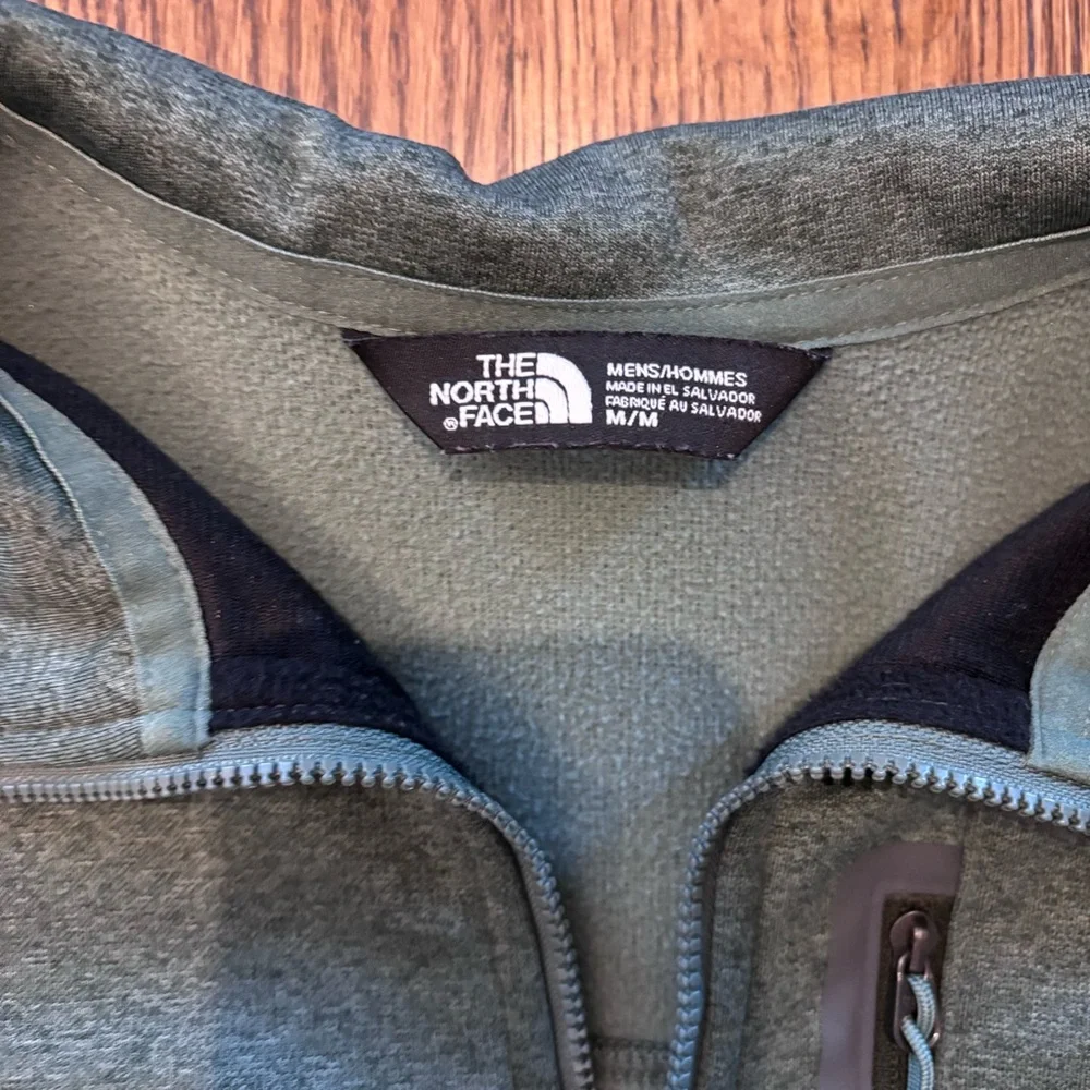 The North Face Men’s Olive Green Full-Zip Performance Jacket Size Medium